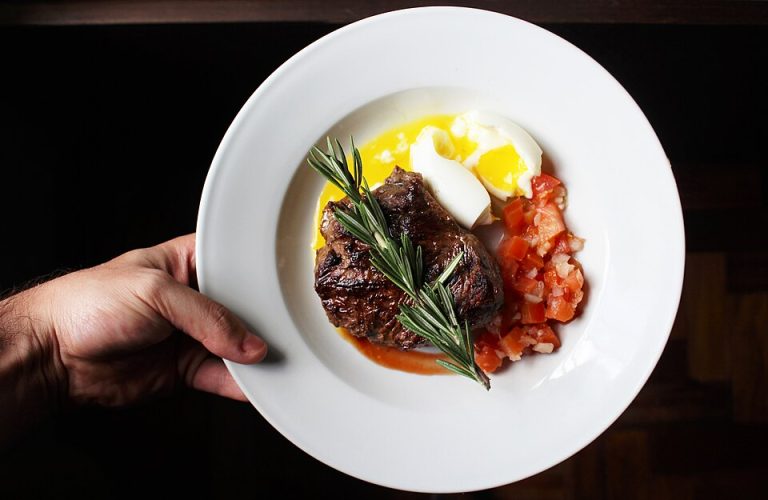 local favorites plate 4 768x500